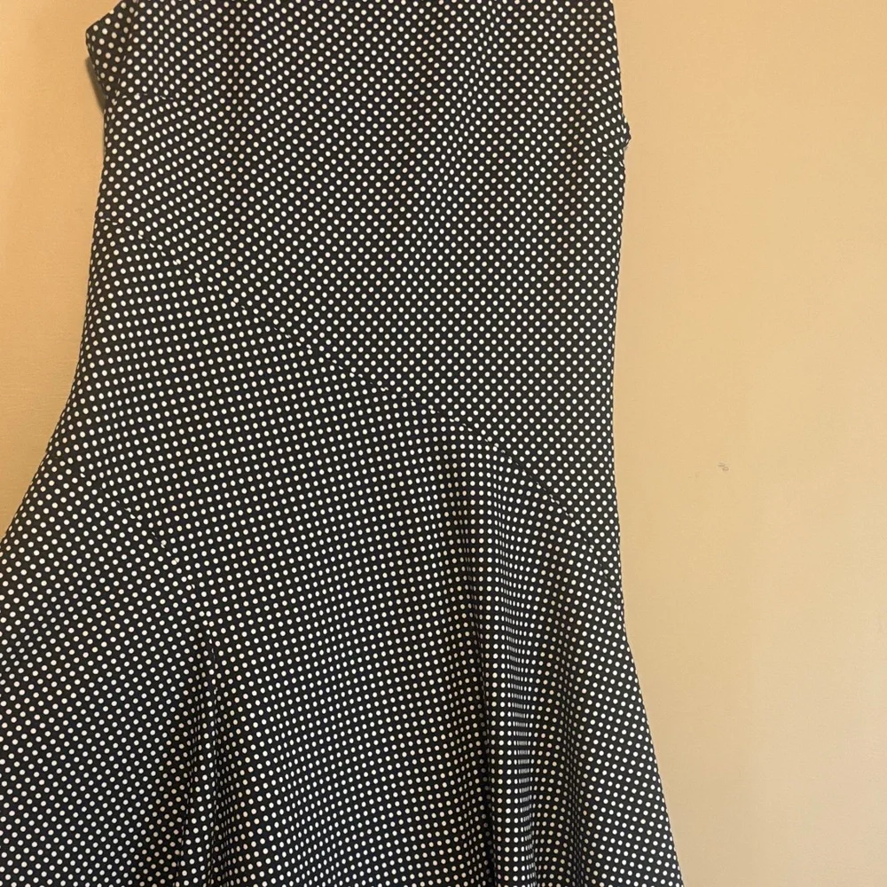 Banana Republic Navy and White Dress - Size 6 - Picture 4 of 5